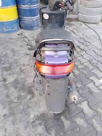 دراجه للبيع فراشه فحل كاملة مانقصه شي كهربائيات كلهه شغاله محرك ناعم ت...