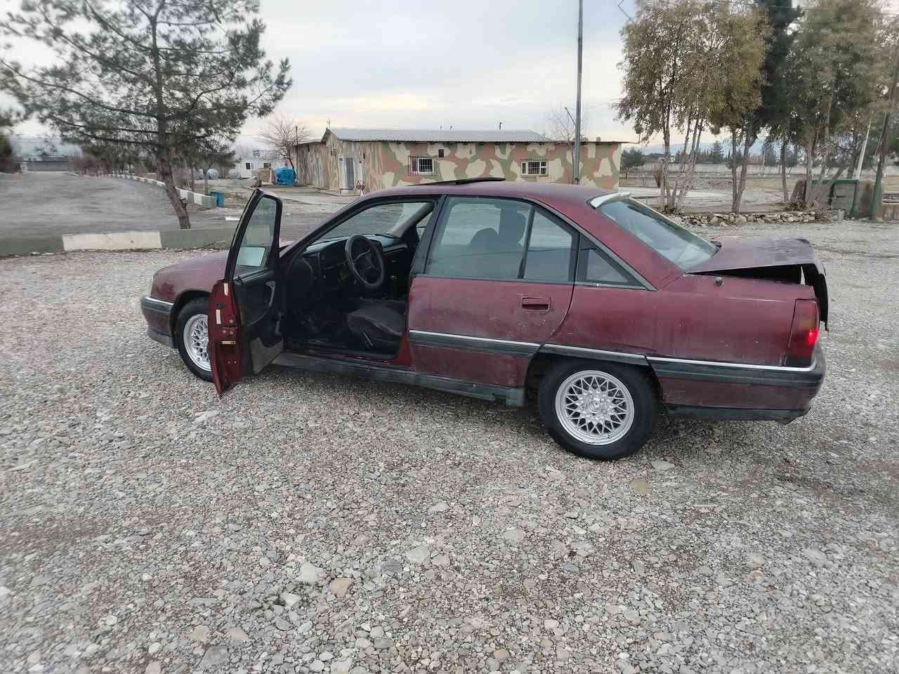 البیع اومراوس ویا تکسی مودیل 1992 سڵایت محرک 20کیر عادی مشرووع وطنی بس منتهی رقم بغداد شرط تحویل وكالة دفتر بنزین بی كیر محرك صدر تایرات بشرط سعر 30بی مجال قلیل عنوان کرکوک  

***********
