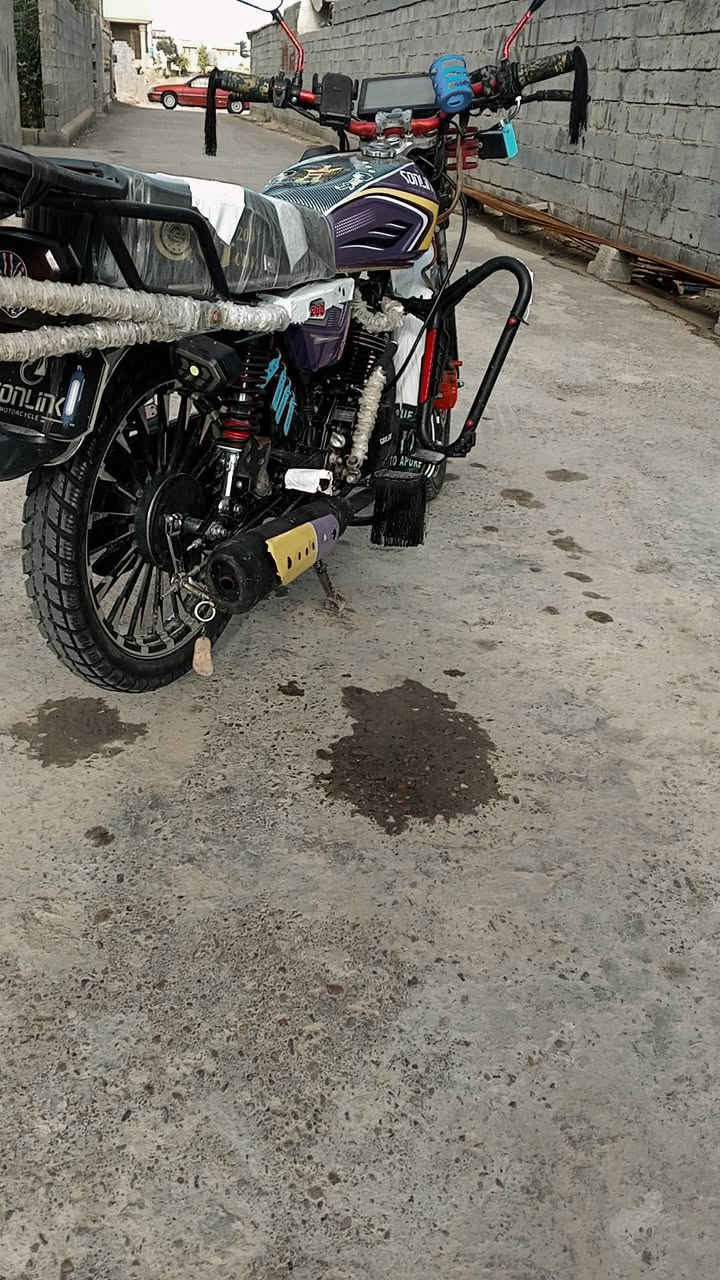 سلام عليكم سونك موديل 25 دراجه فول دراجه  او نضيفه شوفت عينك محرك اسود كلشي مابيه تجي تشغل او تروح ما تحط عليه ربع محرك فول متواجد خاص  ***********
