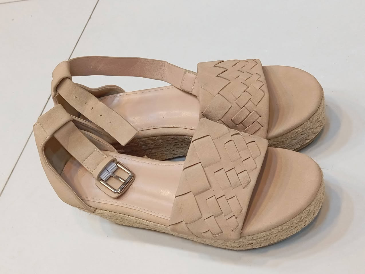 عروض اليوم بلاش بلاش 
اي قطعه سعره 5 الاف 

العنوان سوك حراميه مجاور صيدليه محمد عزيز


**إذا كنت صاحب هذا الإعلان وتريد حذفه لأي سبب، رجاءا أرسل رسالة إلى الدعم الفني**