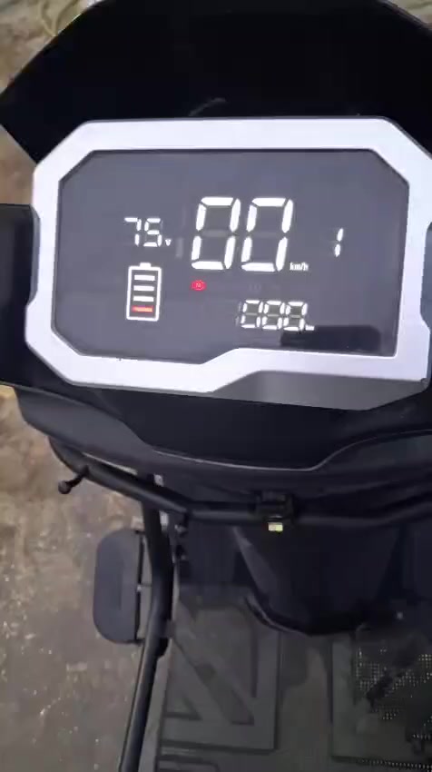 سلام عليكم دراجة سكنس شحن للبيع او المراوس بدراجه بانزين استخدام الدراجة ٣أشهر فقط دراجه خير من الله نضيفه كلشش سعر ٨٧٥وبيه مجال مكاني بغداد ***********
