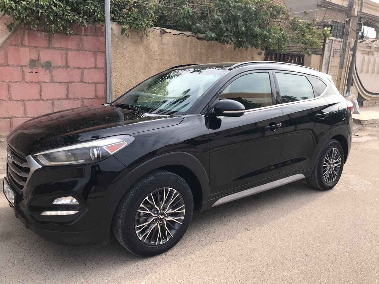 سلام عليكم توكسان موديل 17واحد على واحد فول سيارة فور ويل مكينة 2000 جي تي بصمة بني رامة كشنات كهربائي حساسات جانبية صندوك كهربائي شاشة كبيرة ماشي 100مكاني بغداد الشعب سيارة جاهزة وناعمة رقمة بغداد انكليزي تحويل مباشرة امريكي حادثة بنيد ونفس مصلح مصبوغ السعر 155هاتف ***********
