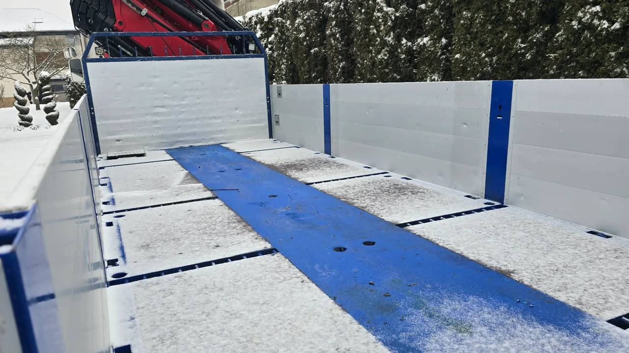 Scania R580
سنة الصنع 2018
كيلومتر 315.000 كم 
ناقل حركة أوتوماتيكي 
قوة المحرك 580 حصان
عدد المحاور 4 
رافعة HMF 8520
قدرة الرفع 16.5 طن
السعر 660 ورقة 
شامل كمرك ونقل


**إذا كنت صاحب هذا الإعلان وتريد حذفه لأي سبب، رجاءا أرسل رسالة إلى الدعم الفني**