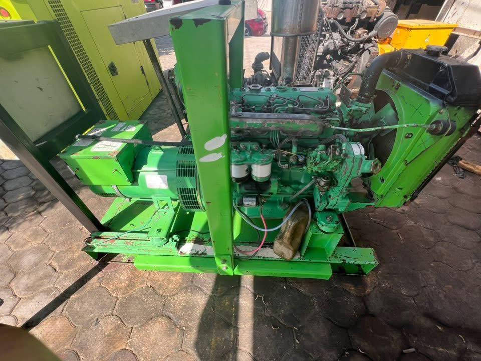 نوع المحرك: فيات ايطالي المحرك 4بستم

القدره:44KVA : 

مع سسستم بروتكشن كامل للحمايه ونظام اوتو Ato

المولد شرط الحمل  

للاستفسار 

***********

***********
