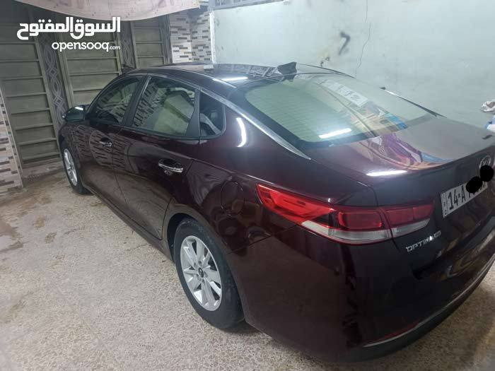السلام عليكم سيارة كيا اوبتيما وارد امريكي مديل ٢٠١٧لون كرزي السيارة مكفولة تقرير مياه الأمطار تعمل وتسير من امريكه ماشية ٨٢ميل السعر ١٤٠ وبيها مجال السيارة رقم بصرة بسمي انكليزي رقم ***********
