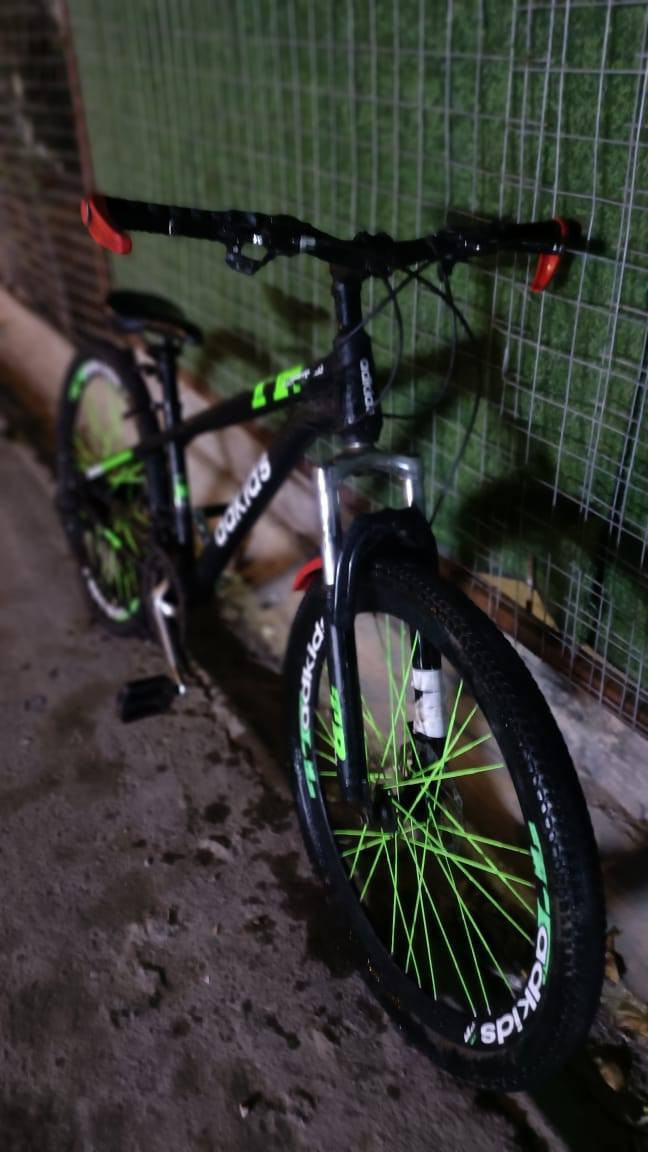 بايسكل للبيع
السلام عليكم، بايسكل جبلي للبيع بي نقص فقط جاملغ خلفي وعندي موجود بس تشده وبريك امامي 
السعر ٧٥ 
مكاني بغداد الغزالية ***********
