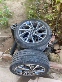 ذني لوياله وتايرات للبيع 07874934200