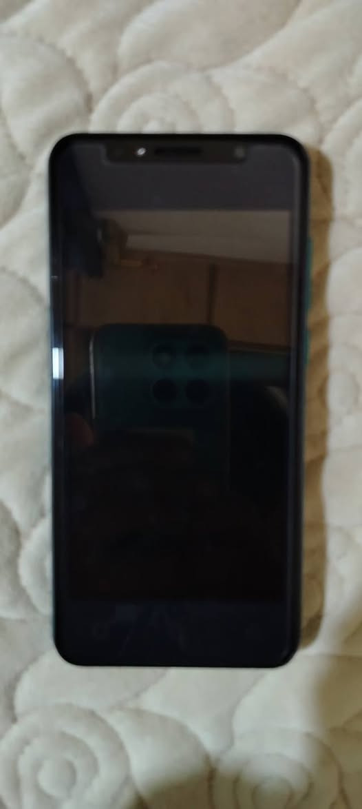 موبايل كوبي كله شغال الذاكره 128 السمر45 وبي مجال (***********)
