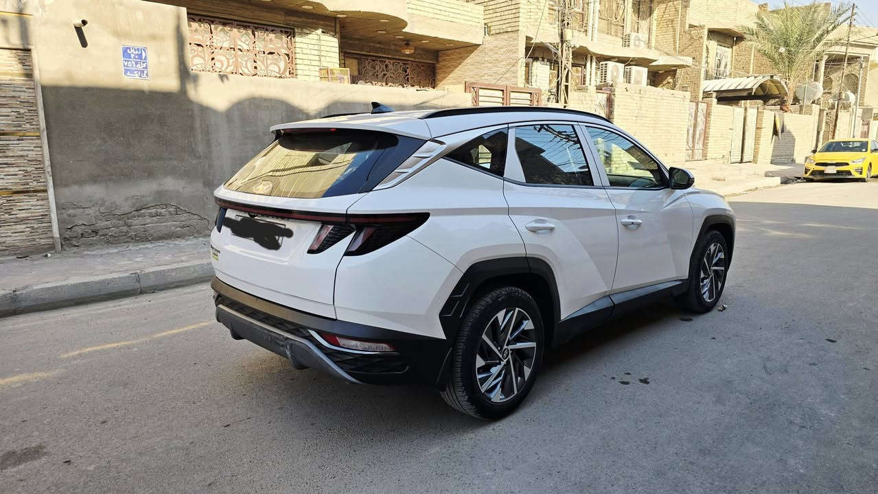 للبيع توسان 2023 
لون ابيض خليجي
رقم أربيل دولي 
مواصفات فول عدا البنوراما
بصمه ابواب
بصمه تشغيل
تشغيل عن بعد
تبريد قطعتين
تحكمات ستيرن
محرك 2000 دوش
كامره خلفيه دواره
كرسين كهرباء 2
جلد لونين
شاحنه وايرلس
شاحنه UBS
حساسات امامي خلفي 
وبعد بيها موصفات
نظام تحديد مسار
ثلاث انظمه قياده (ايكو_سبورت_عادي)
بردات ابواب خلفيه بلاديه
مري شفط
اشاير مري
ترحيب المري
لايت LED دوار
بك لايت LED 
السعر 210 وبيه مجال للشراي
 العنوان بغداد 
غير متواجد على الفيس 
للستفسار اتصال وتدلل
***********
