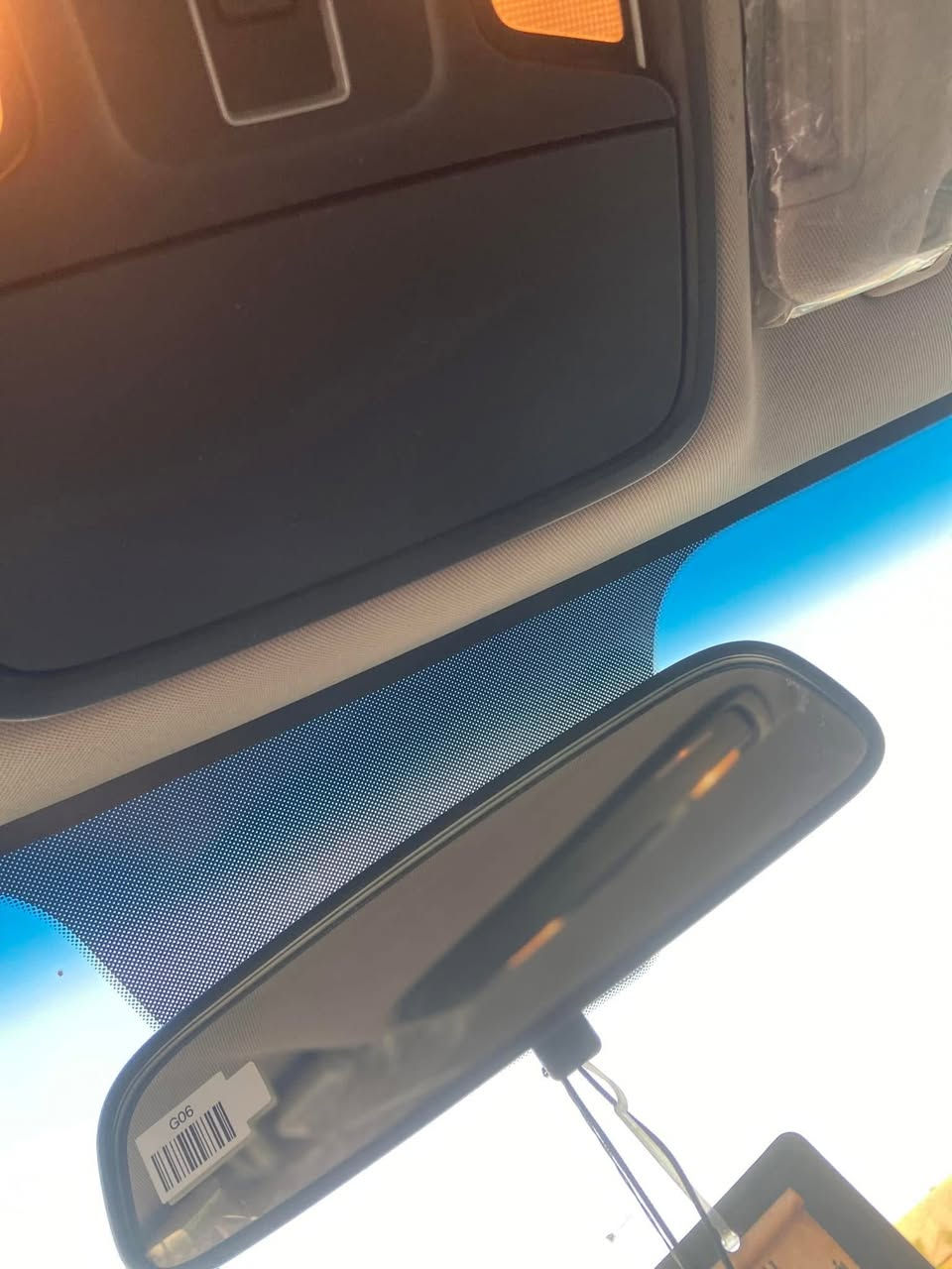 السلام عليكم
سورنتو للبيع او مراوس بتاهو 2022 برايمير مع الفرق 

سنة الصنع :2020

المواصفات :

كشافات زنون 

حساسات امامية

حساسات خلفية 

شحن واير ليس 

شاشة كار بلي & شاشة ديجتال 

لايت ناصي زنون وعالي زنون 

ويل كروم 

مودات قيادة : Comfort , Smart ,Eco ,Sport

كروس مثبت سرعة 

تحكمات ستيرن جهتين 

شاشة لمعرفة الڤان

تبريد بيانو  

7 كراسي 

6سلندر 

شاشة ترحيب 

مسند خلفي وسطي 

كاميرات خلفية 360 درجة 

صندوق كهربائي

لوحات : بابل 

وبعد هواية مواصفات متوفرة بيها 

الحادث او الصبغ : 

فقط البارد يم باب السايق الي مأشر علية 

السعر : 

$27,000

وقابل للتفاوض 

للاستفسار الاتصال على الارقام:

***********

***********
