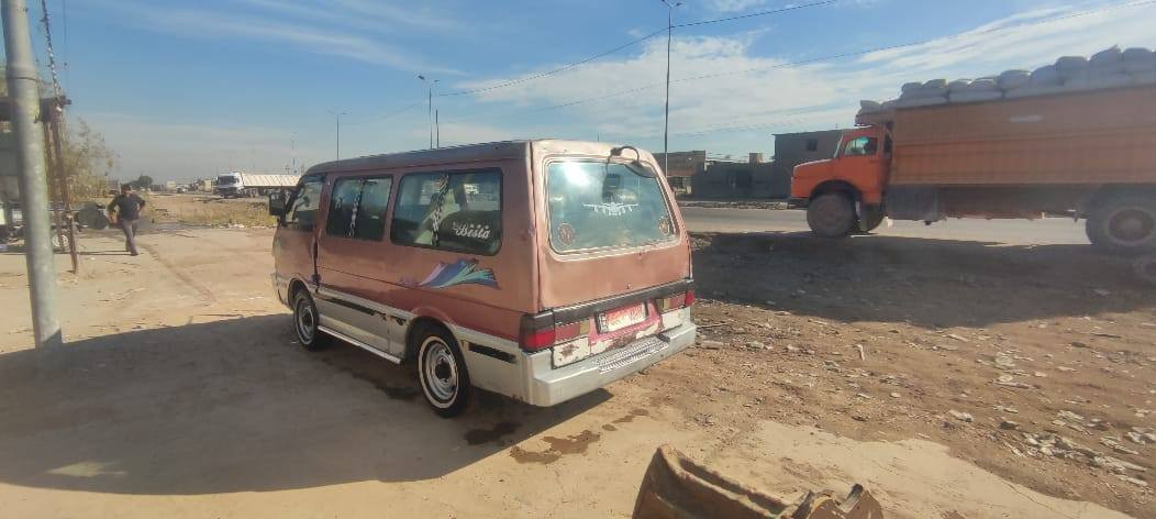 كيا بستا للبيع سياره مكفوله حداديه 70% سياره جديده بمعنى الكلمه واحلى من الصوره بعد مكينه وكير مكفولات السعر بدون راعي أهلها موجودين بس راعيها متوفي السعر 30 ورقه وبيها مجال للاستفسار الاتصال على الرقم 
*********** بي واتساب عنوان السياره بابل المسيب
