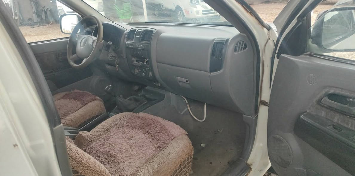 للبيع ٢٠٠٥ مكانه قادسيه ديوانيه ***********
