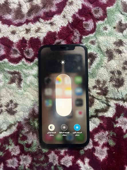 جهاز( ١٢برو )نضيف امانت الله وجميع تفاصيل بصور سعر ٢٤٠ )وبي مجال ***********
