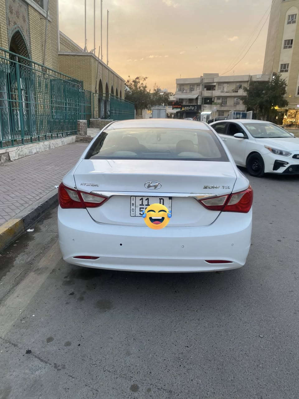 السلام عليكم
للبيع سوناتا خليجي ٢٠١٢ 
محرك ٢٤٠٠ كفاله 
تبريد ثلج حاديه جديد كير كفاله تخم تاير صبغ  حزام حادث جاملغ امامي. 
شاشه كامره 
مكان السياره بغداد الاعظمية 
السعر ١٠٣ 
***********
***********
