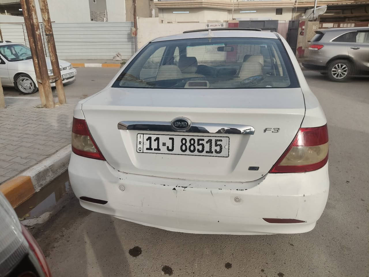 Byd f3 
بي واي دي اف 3 موديل 2011 
رقم بغداد بسمي سنويه 2029
كير ومحرك لانسر 
كير عادي المرغوب
تخم تاير جديد حته السبير جديد 
باتري جديد 
تبريد شرط ثلج منظومه مال كورلا شادلها وكمبريسر مال لانسر 
داخل جديد 
كشنات جلد 
سلايد روف شغال 
جام كهرباء 
بيها صبغ باب خلف السائق ودوس والهلالات فقط 
وسياره جاهزه كير ومحرك وكهربائات وحداديه  وناعمه ترايها يخبل شرط لربيل 
المحرك بشهر 4 اشهر شديته مال لانسر ياباني  
مكاني بغداد 
السعر 58 وبيها مجال بسيط 
***********
