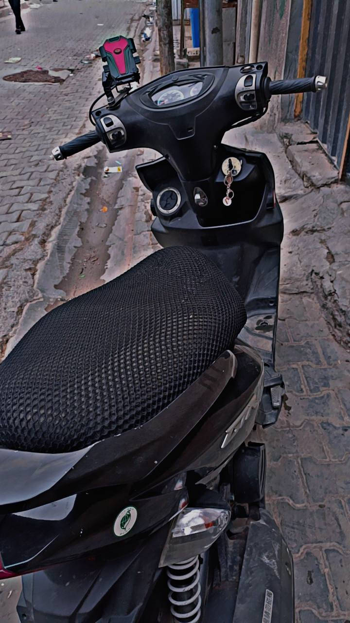 اسلام عليكم دراجه GTR للبيع
دراجه مال رمبه صار شهر ويومين عندي نضيفه مكفوله كفاله عامه مكينه خرسه ما مفتوحه ما مبدل برغي بيها كلشي بلادي وين متباوع دراجه مختمه الكشن الماصدات الكفرات عداد السرعه كلشي بلاد ومختم و تاخذه من الباب سعر مليون و200 مكاني مدينه الصدر
واتساب ***********
