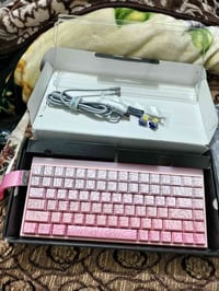 وردي • مغناطيسي • هيرو 84