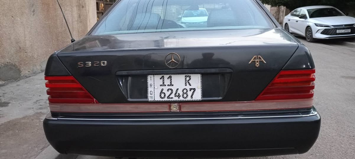 السلام عليكم مارسدس شبح s300 تابوت موديل 92 السياره بأسمي اخوان الي متعجبه السياره خل يعبرالمنشورويصلي على رسول الله والله يطرحلك البركه باحسن منه سعرالسياره 70 ورقه وبيه مجال انشاءالله ***********
