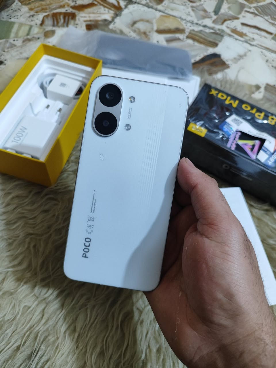 سلام عليكم اخوان جهاز بوكو x8 pro max مستخدم كم يوم فقط بطاريه 100 مشحون 7 مرات فقط اغراضه كامله مع تغليف 360 درجه كل الجهاز ذاكره 512 للمراوس فقط بجهاز اغلا وانطي فرق او اخذ فرق علما سعر الجديد حاليا 755 الف ويزيد مكاني بغداد مدينه الصدر توصيل ماعندي للاستفسار خاص او وات ساب ***********

