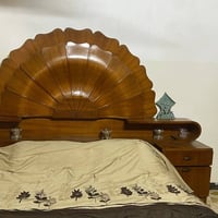 غرفه نوم • للبيع • بيها مجال