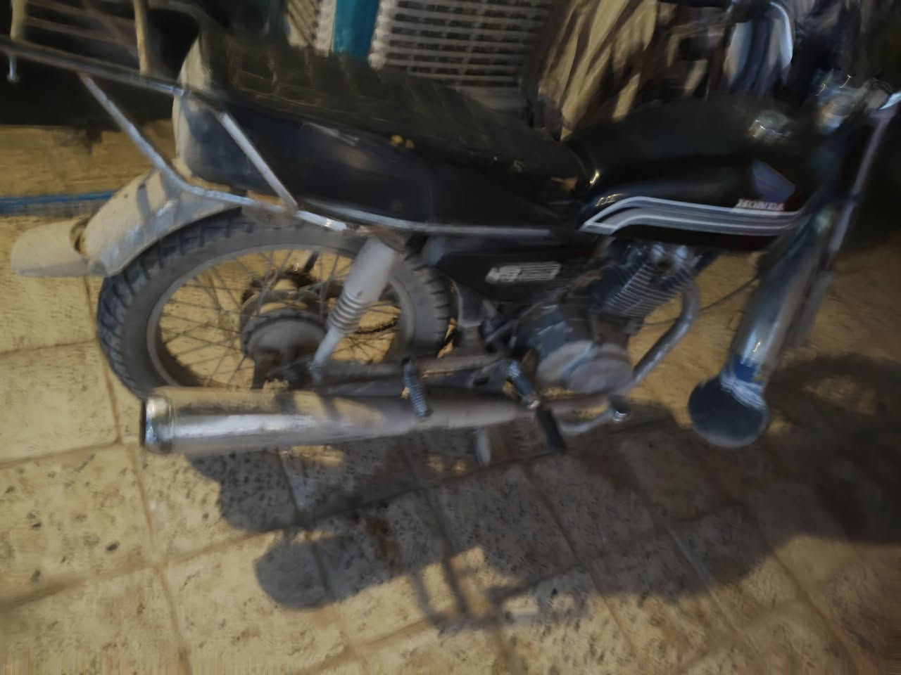 سلام عليكم يولد درجات اثنين للبيع 
اربعه كير سعرهه ب 180الف وبيهه مجال بسيط
ولدايون نگره سلف جهازه كلشي مابيهه أوراق اصوليه ب300وبيه مجال بسيط 
***********رقمي
