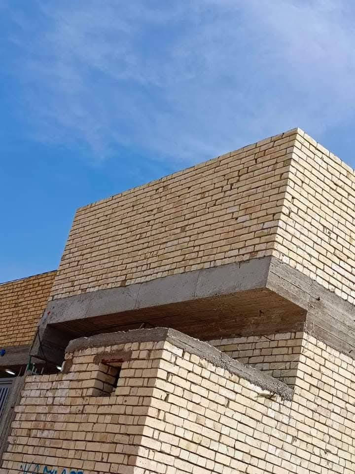 السلام عليكم ورحمة الله وبركاته خلفه متفرغ انشغل بنا لبخ ارضيات درجه أوله اليحب يتصل ويدلل مكاني بل مشخاب هاذه رقمي ***********
