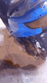 سلام عليكم شبابنه دراجة نوع فراشة فحل دراجة نضيفه كلش متروكه مجفته صارلها ٨ يوم دراجة البيع السعر300وبيها مجال الطيبين مكاني نجف حي الاسكان هاذه رقمي***********
