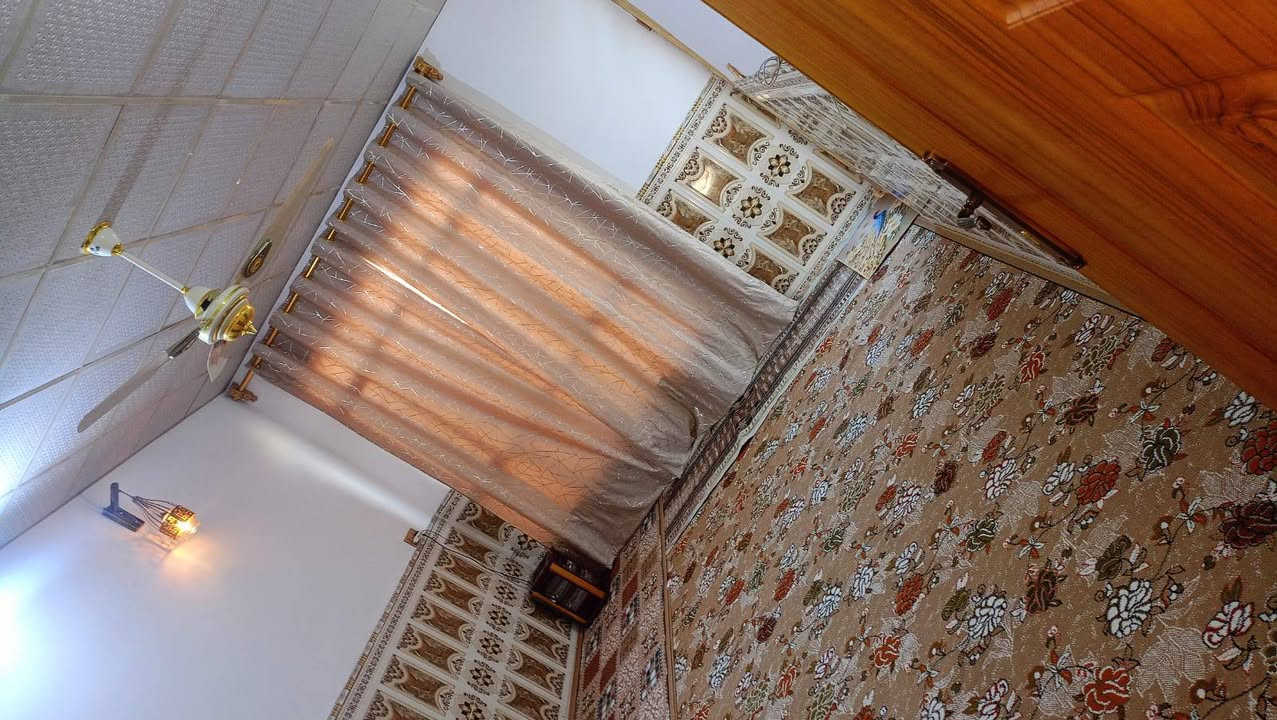 بيت للبيع مساحة 160م الغزالية نهاية شارع المركز (مجمع السيدة زينب)
كامل الخدمات/ كهرباء خطين/ماء/مجاري.. قريب على الشارع الرئيسي.للاستفسار التواصل على الارقام التالي 
***********
***********
