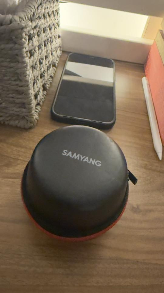 ٢٤ ملم سينمائيه فتحه ٢.٨
للسوني
السعر ٣٠٠ الف
***********
