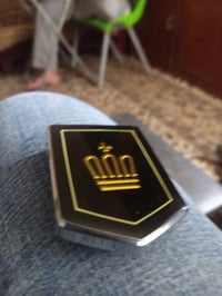 تاج شباك كراون 81اصلي ممستخدم للبيع السعر 100الف   07814634488حسين الب...