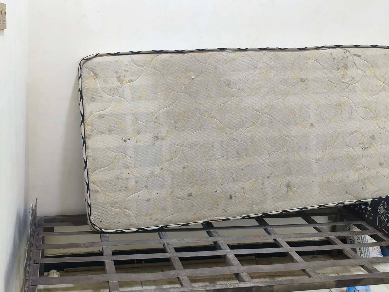 باب حديد ثقيل تفصال جديد الباب ارتفاعه مترين وعرضه 60 السعر 140 وبي مجال للشراي والجرابي عدد ثنين تفصال ثقيل جدد هنه والدواشك ضغط عالي الوحده ب 75 مكانهن ناصريه بلمهيديه بغداد, العراق


**إذا كنت صاحب هذا الإعلان وتريد حذفه لأي سبب، رجاءا أرسل رسالة إلى الدعم الفني**