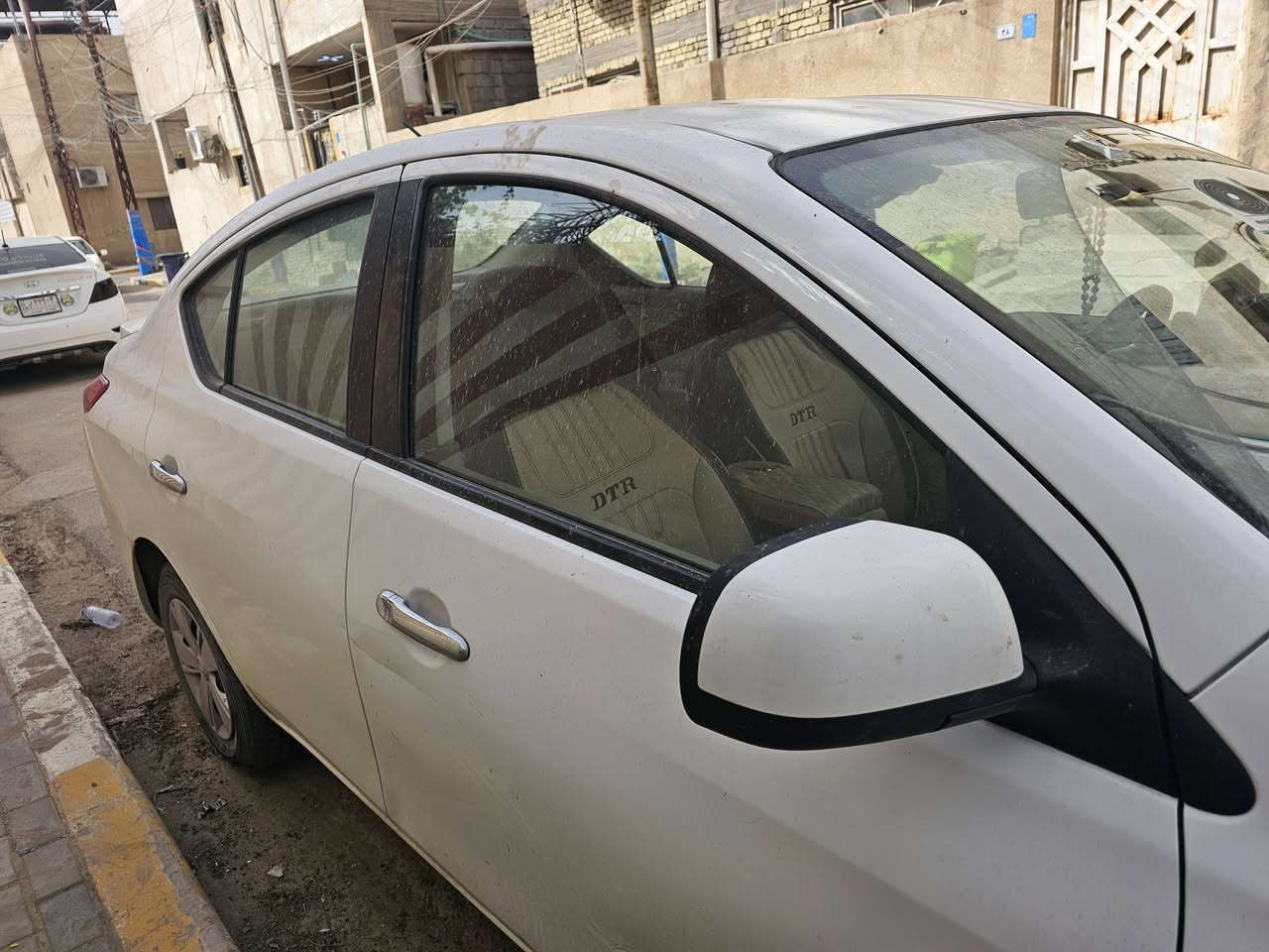 نيسان صني موديل 2020 ، ماشية 72 الف
مبدل تخم تايرات  صارلهن سنه  من مبدلات 
(السنوية منتهية)

حداديه  مسويها صارلها 6اشهر 
داخلية نظيفة ومرتبة استخدام داخلي ما متعوبة
حادثها 
صفحة السايق مضروبه باب السايق ونص باب الراكب وصفحة قبق البانزين
والجهة اليمنة سليمة عدا شخوط
السيارة ما مغسولة لذلك مو نظيفة من تنغسل وتترتب تطلع عروسة
المكان بصرة تحسينية السعر 92 ورقة وبي مجال حك جية
صورة الحادث موجودة اعتقد


**إذا كنت صاحب هذا الإعلان وتريد حذفه لأي سبب، رجاءا أرسل رسالة إلى الدعم الفني**