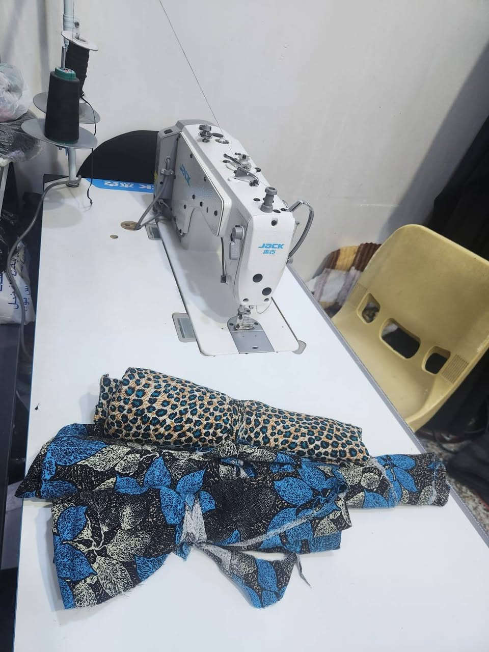 السلام عليكم مكينة جاك f5 للبيع جديدة مستعملة قليل بالبيت


**إذا كنت صاحب هذا الإعلان وتريد حذفه لأي سبب، رجاءا أرسل رسالة إلى الدعم الفني**