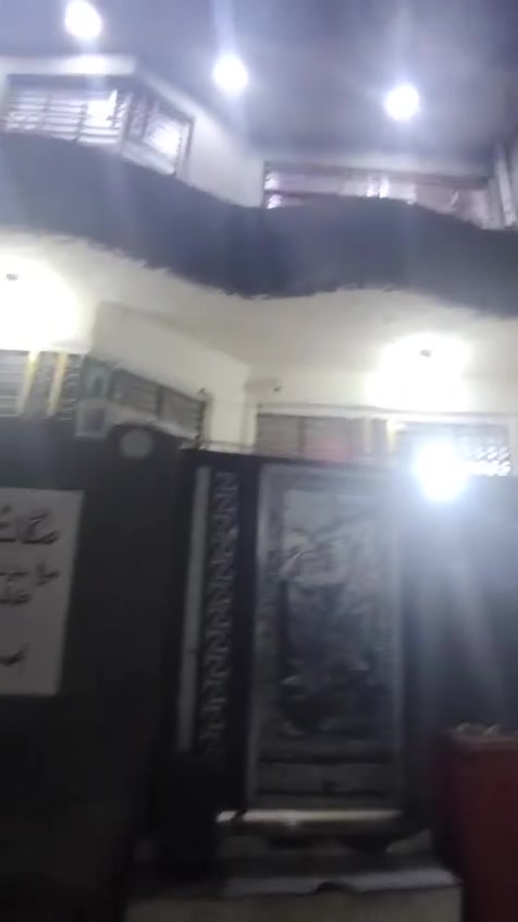 السلام عليكم بيت للبيع في حي الجديدة مساحة 100 متر واقع حال طابقين الاستفسار ***********
