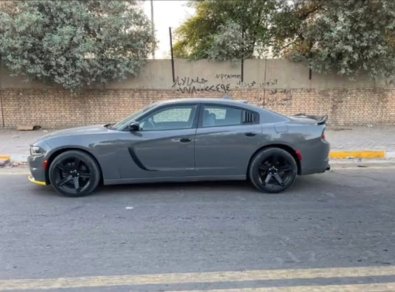 جارجر 2019 sxt
كلين بدون قطرة صبغ

فووول مواصفات خاصه بلبس مموجوده عدا الفتحه 

نقطه عمياء

مرايات قلاب 

رادارات

كشنات جلد 

كشنات خزن 

كشنات و ستيرن تدفئة تبريد 

شوته رياضي بلادي 

ازرار اتصال طوارئ و تحديد موقع 

نظام الكار بلي و Gbs و سيري

شاشه كبيره 

كجات ثنايه بالشاشه و بالدشبول(حرارة الشياره و ضغط الدهن و سرعه السياره و رقم تنميرة الكير و العزم ......الخ)

تحكم بصرف المحرك من الشاشه 

شفتات 

تحكم بمستوى الاستيرن كهربائيا

ازرار sport و super trak في الدشبول و في الشاشه وليس فقط بالشاشه

لي كدام صدرها تعبان ينرادلها تبديل صدر و ماشيه ١٠٠ الف + صاحبها صيدلاني ممشتغله خط

ب 175$ 

 ***********
