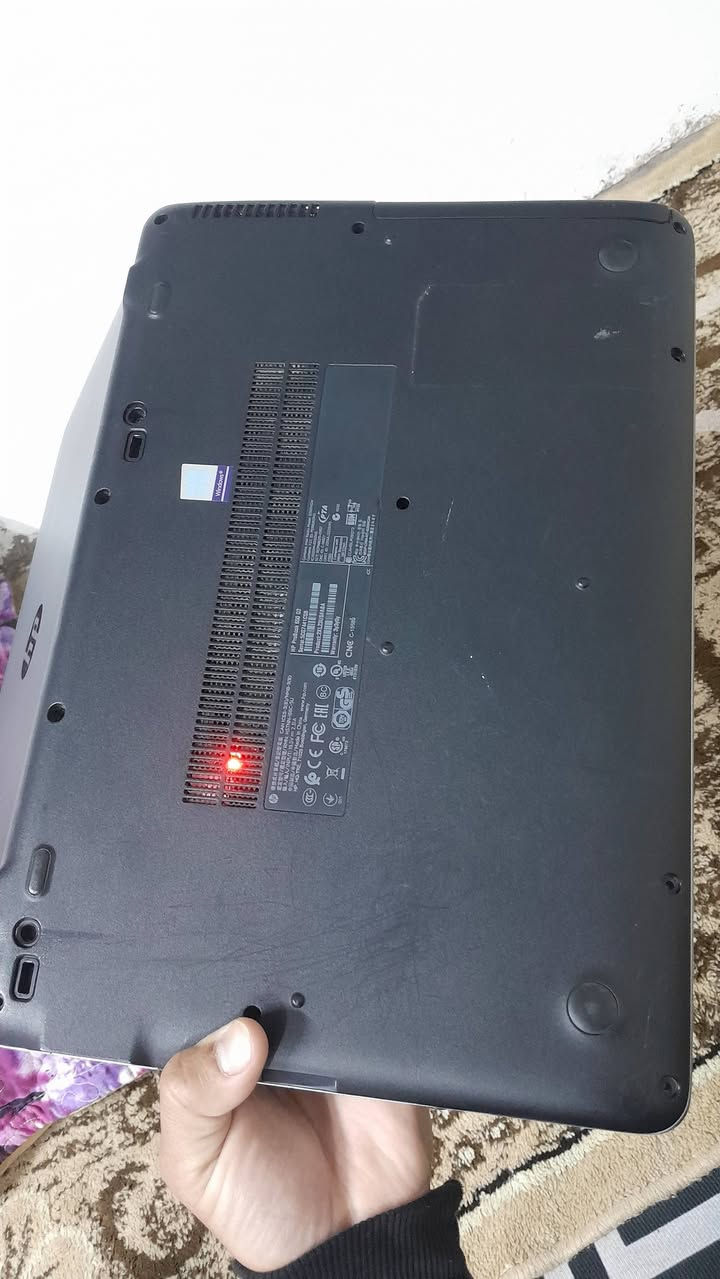 انظف جهاز عملي ممكن تشوفه!
.
.
.
المواصفات:-
💠 CPU: Core i7-6600U @2.60GHz 
الفئة السابعة يعني لابتوب يفيدك اذا شغلك كان مكتبي او اذا جنت طالب جامعة او اذا كنت ابو مكتبة وطباعة وكتابة بحوث والخ.
💠 RAM: 8 GB DDR4 
حجم الرام جدا ممتاز وعملي.
💠HARD: 256 GB SSD  
ذاكرة التخزين من نوع ( SSD ) يعني السرعة بالاداء والتنفيذ ⚡️⚡️
💠GBU : SHARE  
كرت شاشة عادي.
💠 LCD: 15.6" FHD 
حجم الشاشة جدا ممتاز وقوة الجودة من نوع FHD يعني نقاوة وجودة ممتازة.

⭕️⭕️ للامانة اللابتوب جدا نظيف وعملي وسلس بالاستجابة وعن استخدام شخصي ومكتبي ويفيدك اذا كنت تدور لابتوب عملي. 
💲💲 السعر 420 الف وبي مجال للشراي.

📍📍مكان بغداد.


**إذا كنت صاحب هذا الإعلان وتريد حذفه لأي سبب، رجاءا أرسل رسالة إلى الدعم الفني**