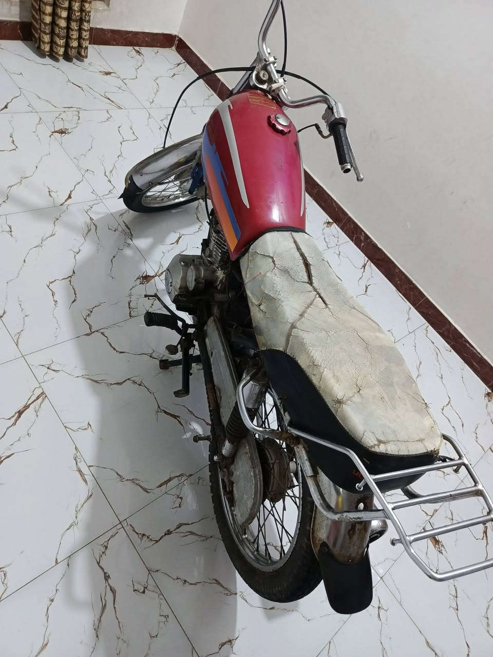 دراجة دوات لبيع سعر 250
مكان حي بغداد قرب مجلس محافظة البصرة 
رقم هاتف:***********
