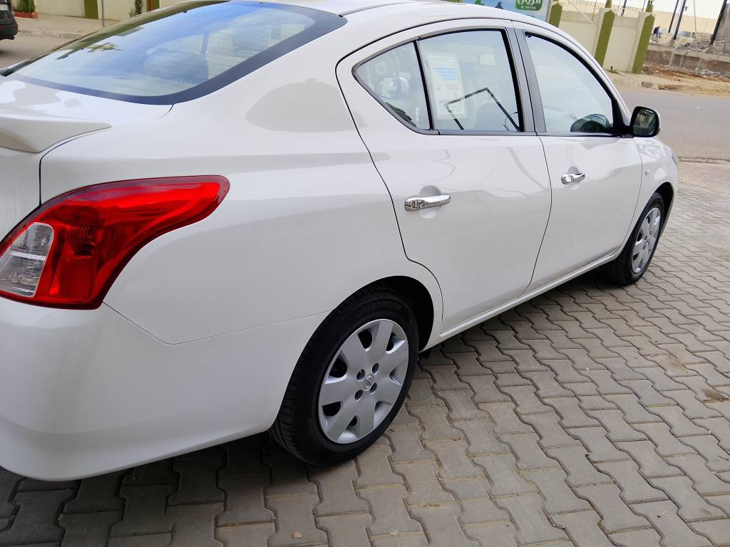 نيسان سني هندي موديل 2024 
مواصفات يده نيكل عطر نيكل دبل كيج شاشه ايباد كامره ويل جبير وبعد بي مواصفات سنويه لحد 2030 هزه جديده بي بطاقه بانزين شرط التحويل بدون صبغ بدون حالوب بدون تعديل كلين كفاله عامه ابيع نقد مكان السياره كركوك دروازه 
قفله من الخير126 مااجاوب منشور الشراي يخابر *********** اخوان ميفيده يعبر المنشور متواجد وتساب مازنجر كركوك, العراق
