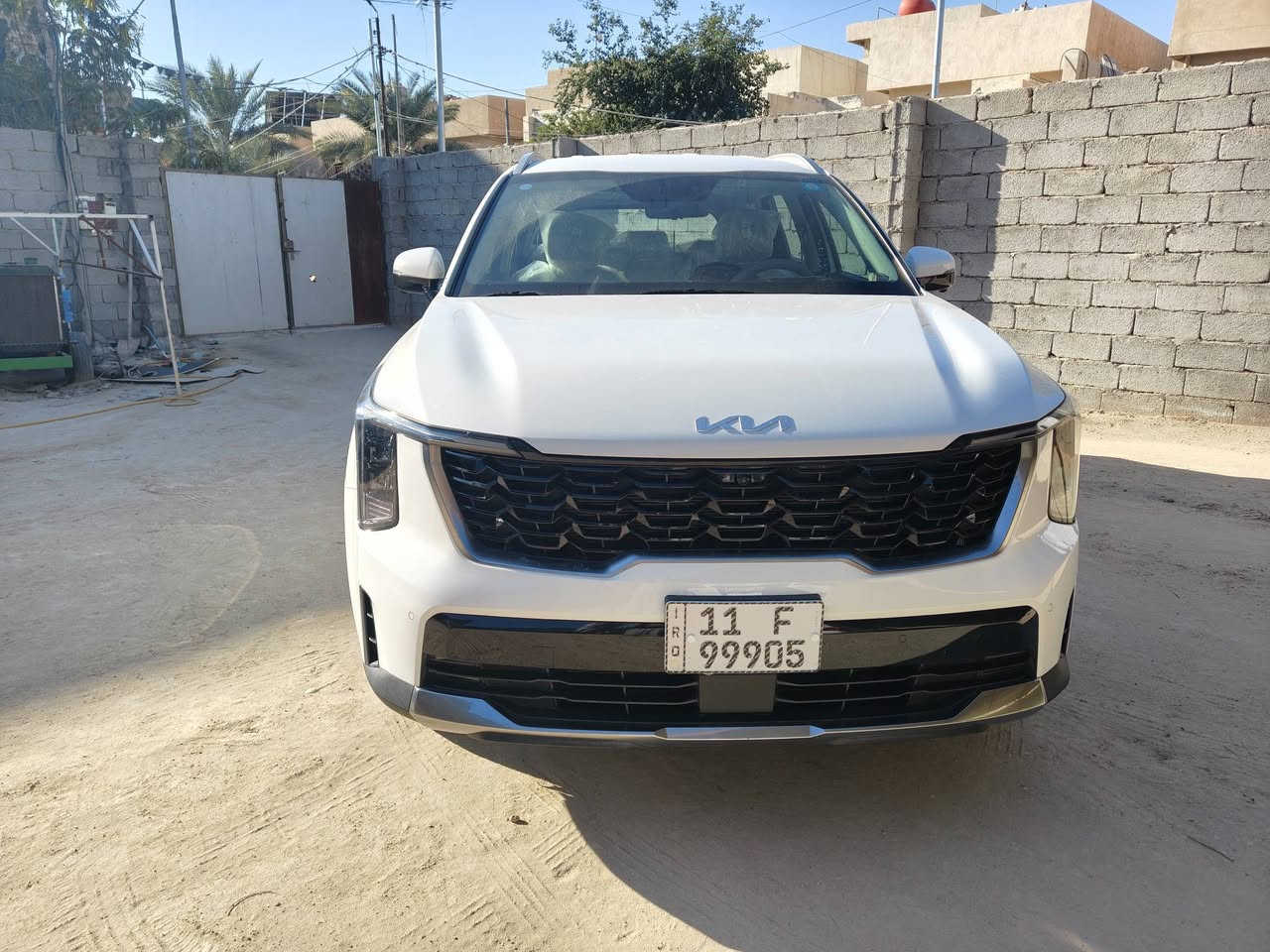 سلام عليكم 
كيا سورنتو 2025 
ماشيه 10الف مكفوله من البارد.   
 اكو كشط موضح بل صور 
5كامرات 
كشنات جلد
بيها مواصفات بعد 
 السعر 335 
***********
