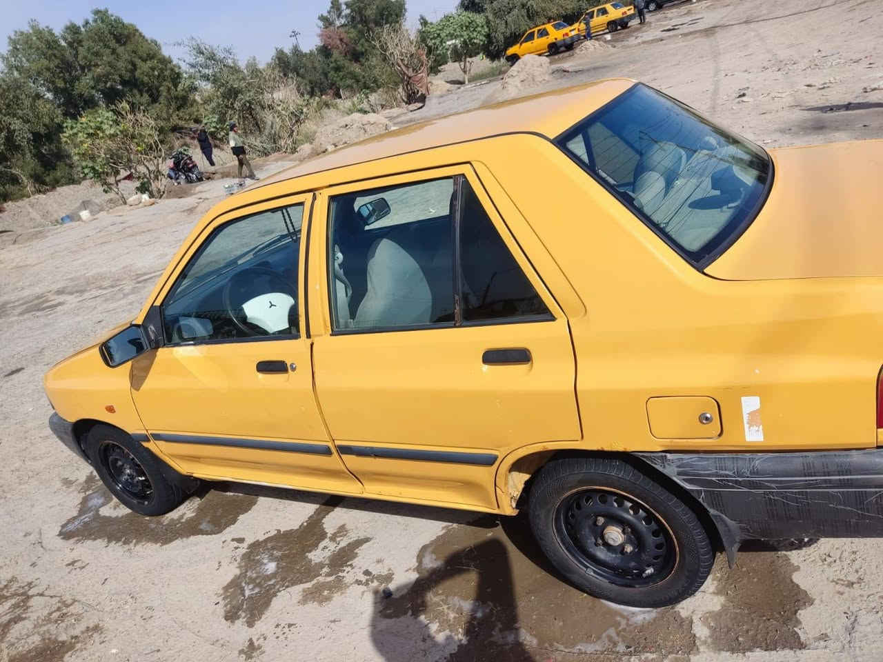 للبيع موديل 2016 نافذة 4 سنوات تاخذ سنوية مصفرة السعر 37 ورقة قابلة للتفاوض اذا شراي  التواصل فقط على الرقم واتساب او اتصال ***********
