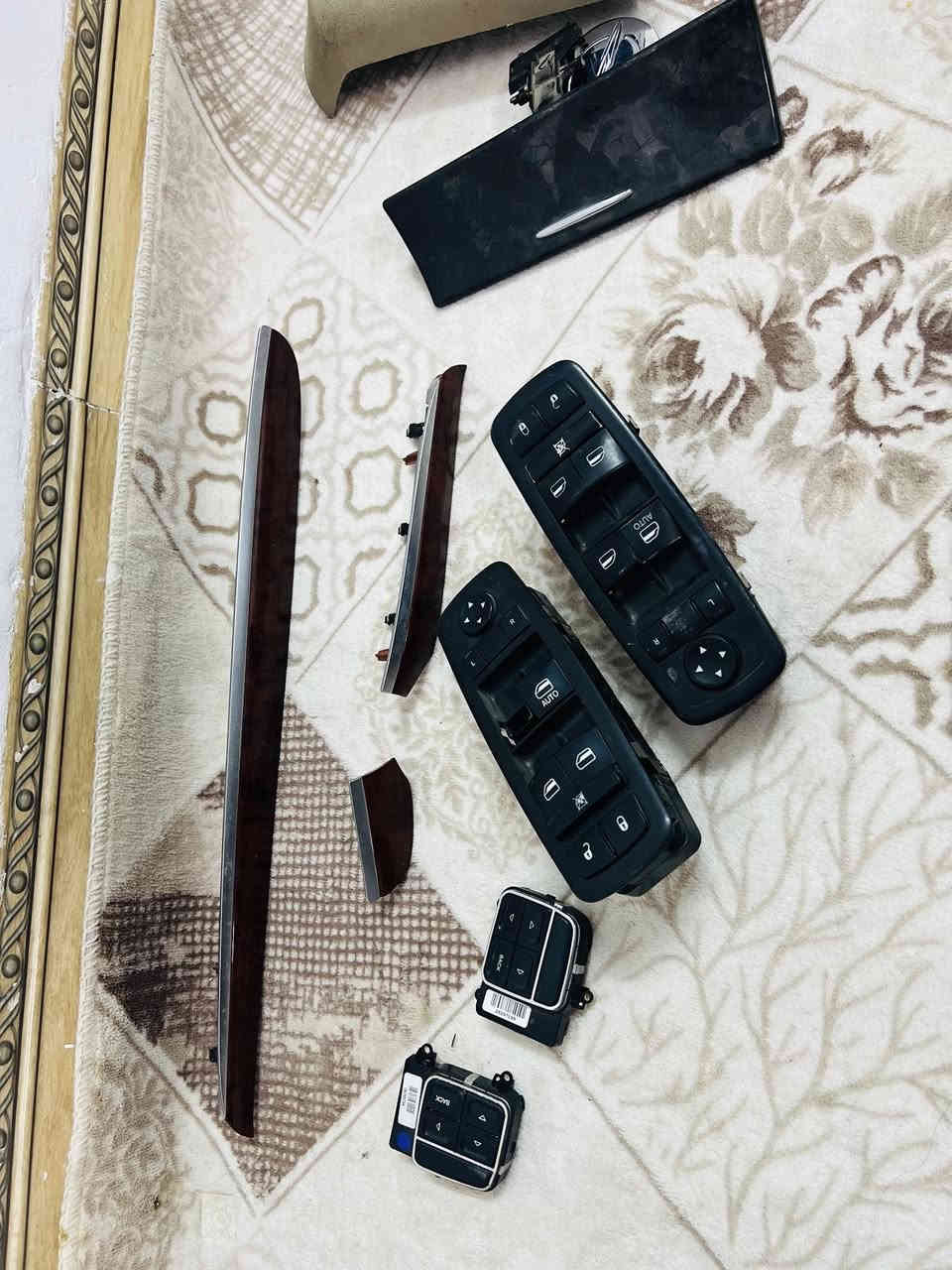 سلام عليكم عندي غراض اوبامه للبيع وصاج مال بوب وصاج مال دشبول  وملاحضع شاشه شغاله بس المس ثگيل معه مسجل جارجر  وغراض كلهن نضيفات وكل عيب مابيهن مكاني كركوك ‭0771 704 4144‬ اتصل وتدلل
