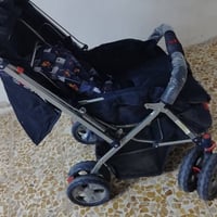 عربة طفل • نظيفه جدا