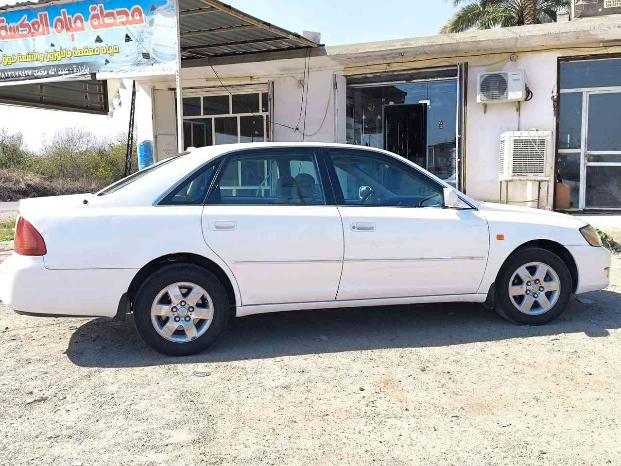 بسم اللّة
أفلون   ... خليجي
موديل ....2000
تدفئة تبريد كهربائيات كلة شغال فول .
صبغ ...الجاملغ خلف السائق +الباب وقبق الجنطة فقط 
گير و محرك شرط .
تحويل شوكت ما يعجبك .
***********
