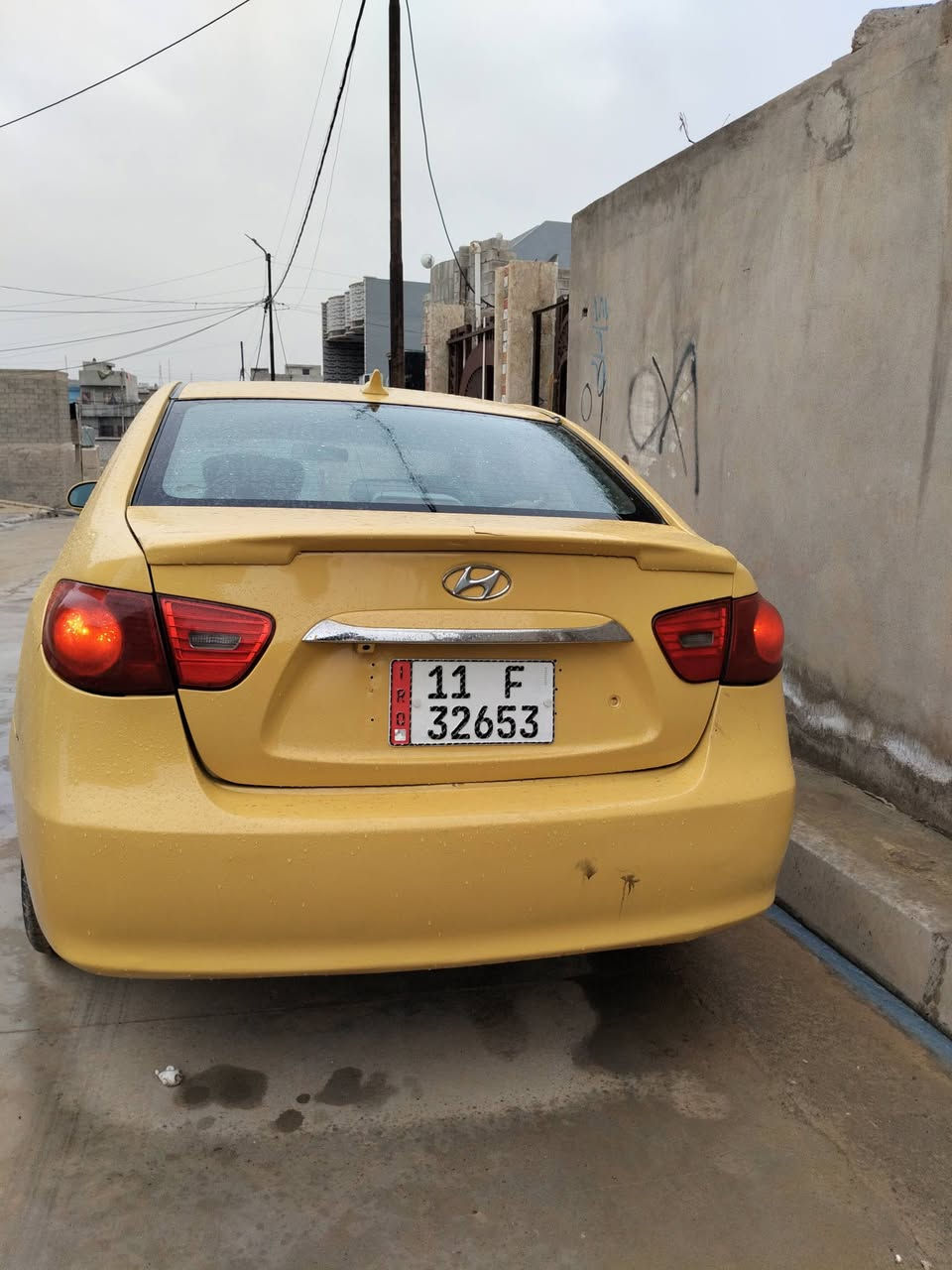 النترا مقدس 2009 امريكي رقم بغداد محرك 20 دوش  بيها طخه بسيطة موضح بالصورة سنوية جديدة باسمي هيئة وغرامات مصفرة هزه جديدة سيارة جاهزة السعر 95 وبيها مجال مكاني الموصل الجانب الأيمن رقم الهاتف ***********
