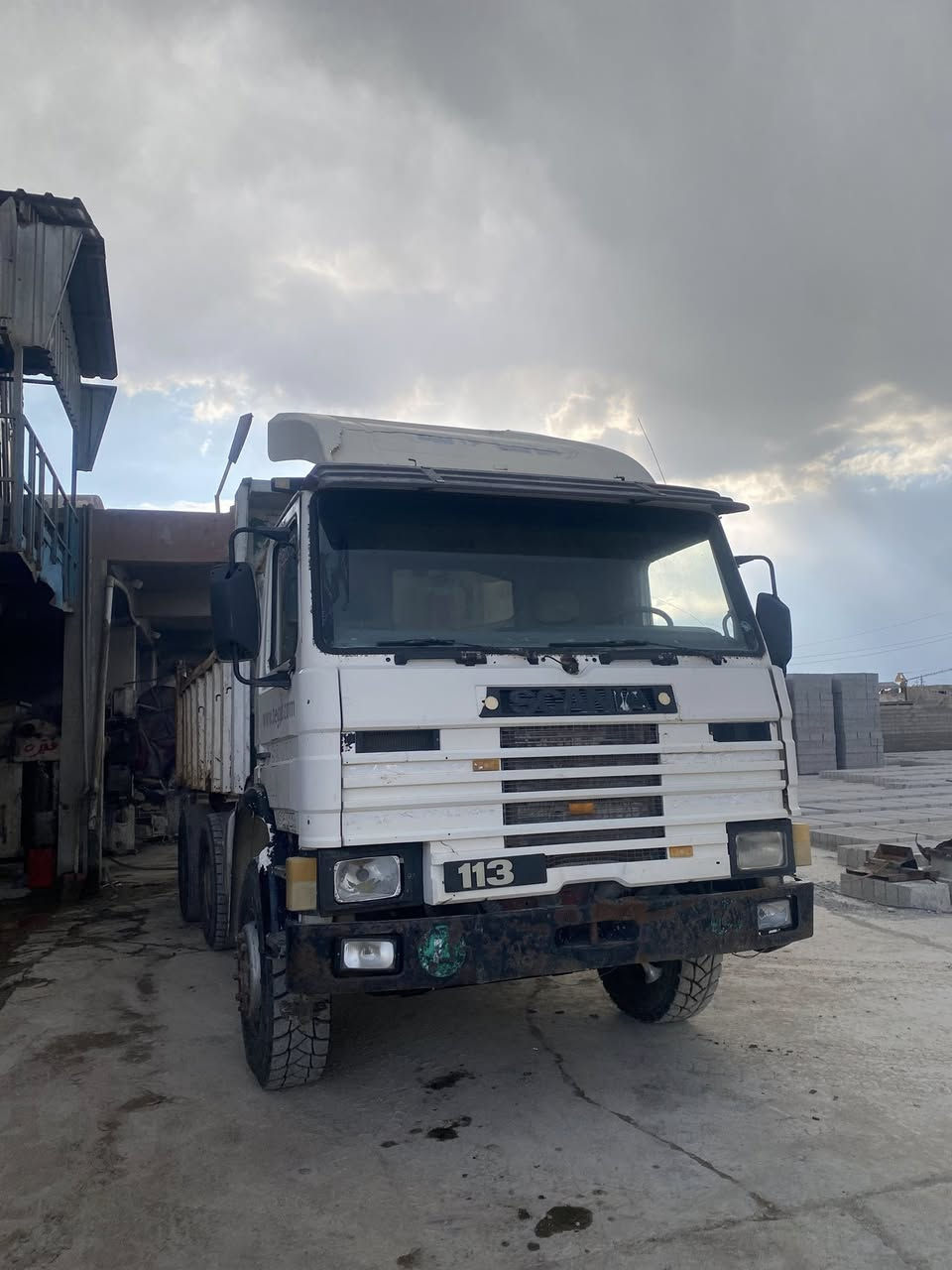 اسكانيا 113 موديل 1990
مجموعه رقم دهوك رقمً سنويه جديد ل ٢٠٢٧ گير ٥/٥ محرك  اكسن صاصي ب شه رت السعر 125 مجال ☎️***********☎️
