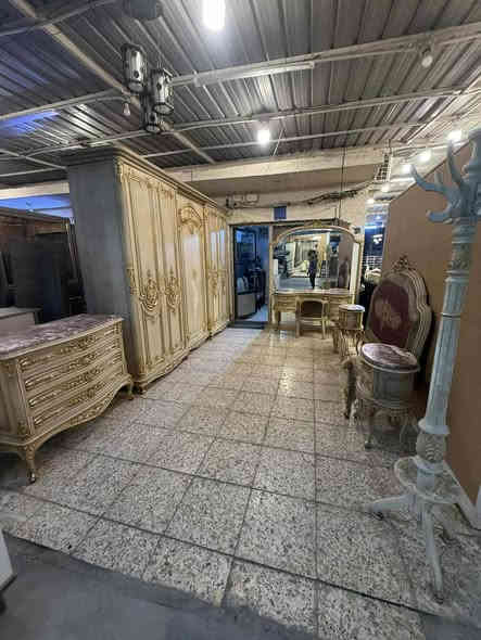 العنده استفسار وتساب ***********
