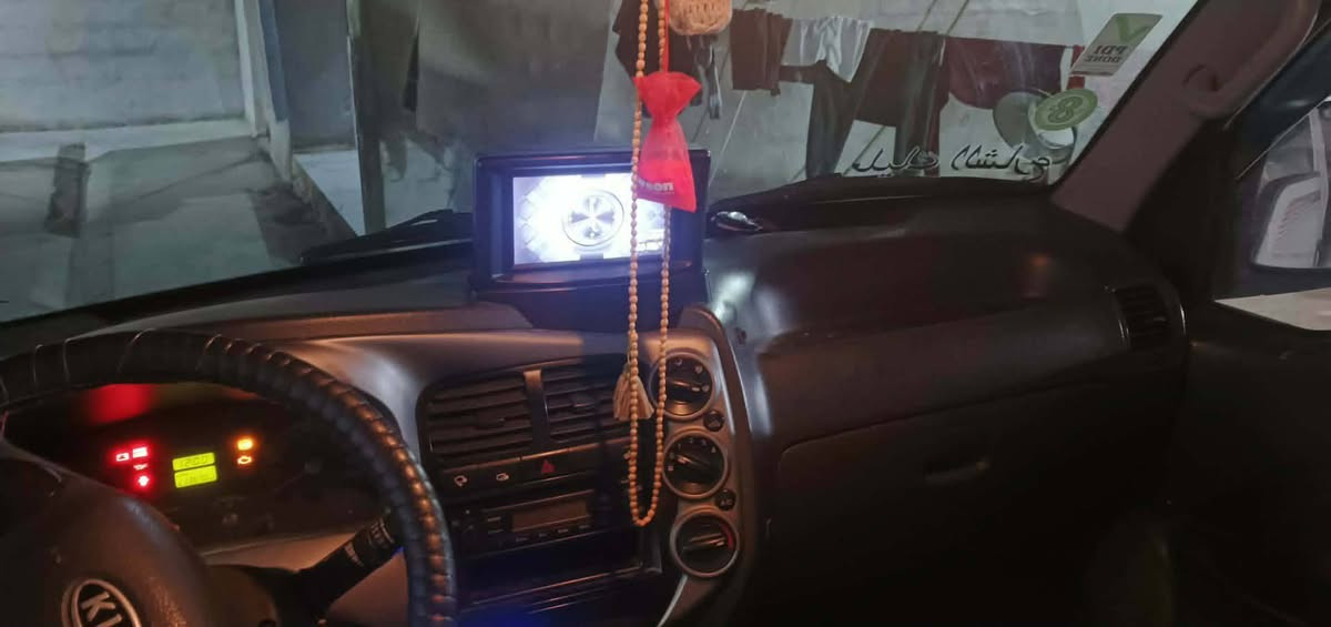 سڵاوی خوداتان لێبێت بەڕێزان 
لەهەرزانێکەی شارەزوورەوە  ئەم گوڵە بەردەستە
کیا بار مەکینە 4000مۆدێلی 2015
مەکینەگێڕو اکسل بەشەرت 
فوفول 
کوشن هیتەر 
پێشی کراوەبە2023
ئاوێنە کارەبا
برێکی بەستراوە
کارەبایی بەشەرت 
6تایەی لۆک 
ناوبۆدی تیایە
شاشە ئایپاد
شوێن بڕاوەی چاککراوە
دەبڵ سەلە 
سعری 67گڵاو کەمێ مەجال
***********
***********
