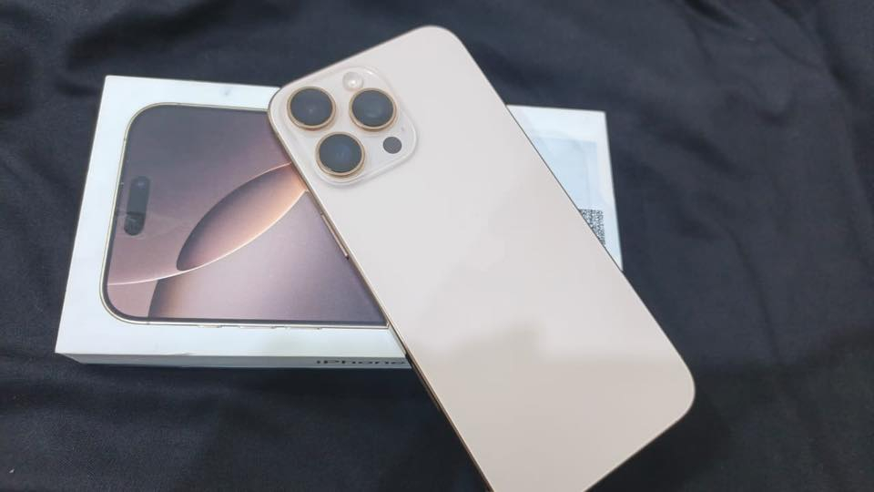 سلام عليكم اخوان يفون 16bro ماكس  شرق اوسط للبيع مكاني الرميثه جهاز توني مشتري وحتاجيت وريد ابع مستعجل على بيعته وبطاريه 96 والجهاز نضيف كلش وشخط مابي شرط اذا مشخوط شخط رجعه وعلي لو ما محتاج ما ابيعه رايده بمليون 400 قفل ربع ما ماينزل ول مو شراي لا يجي ورقم تلفوني *********** وتحياتي
