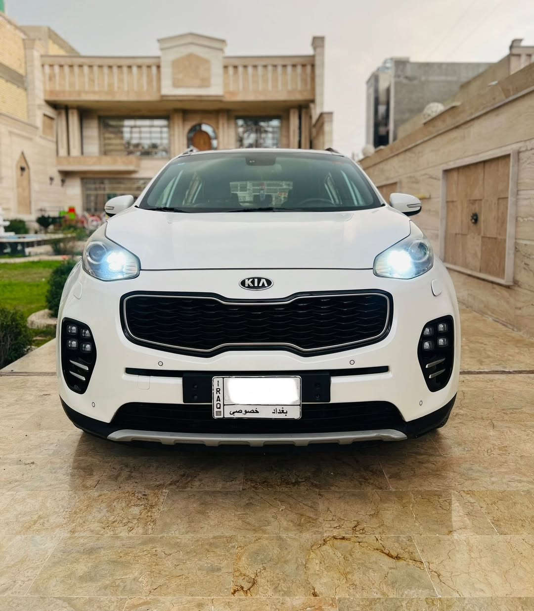 سلام عليكم GT. LAIN
2018
خليجي 
ماشية 107. Km
فقط باب خلفي بيها
فول مواصفات 
مكاني بغداد الكاضمية 
***********
