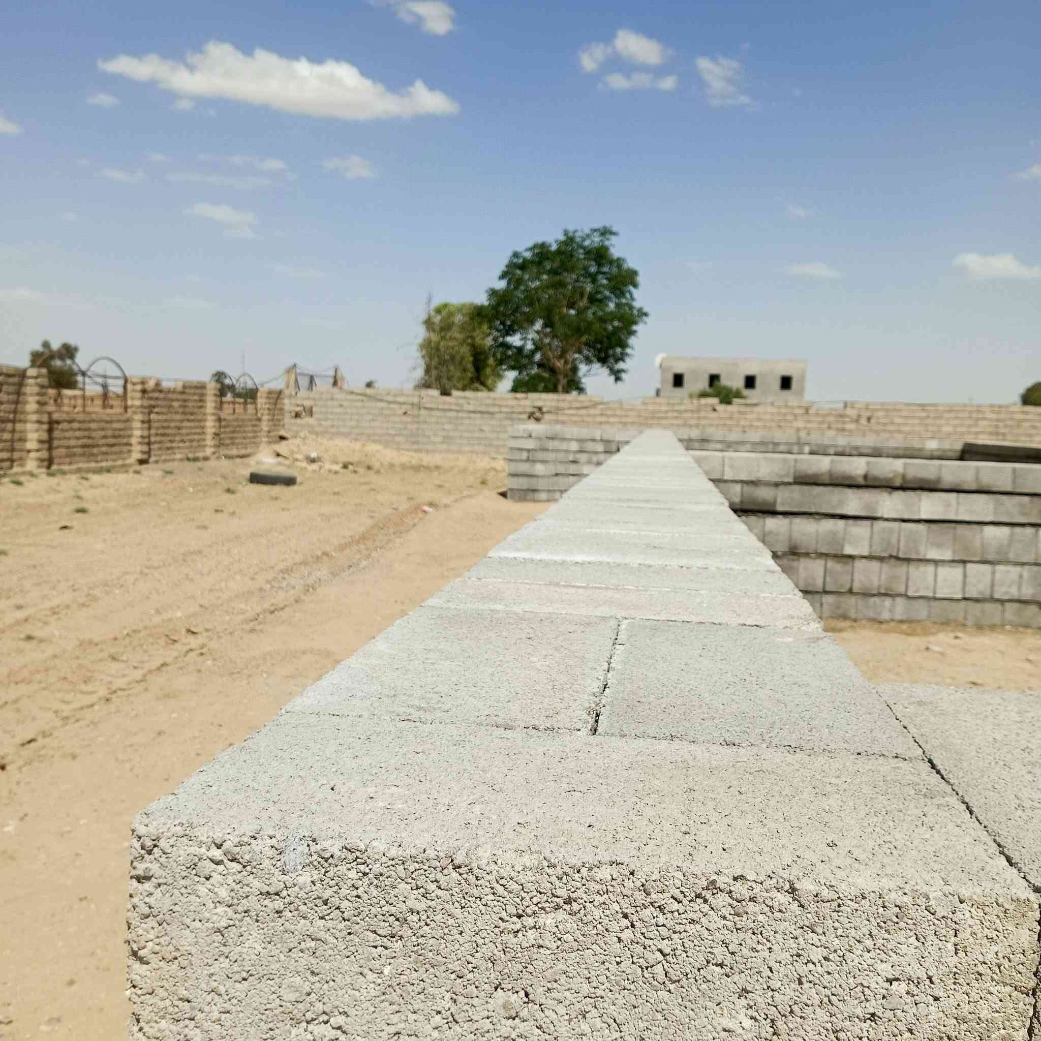 السلام عليكم اسطه بناء درجه اولى شغل هندسي وزن صونده وكبان ***********
